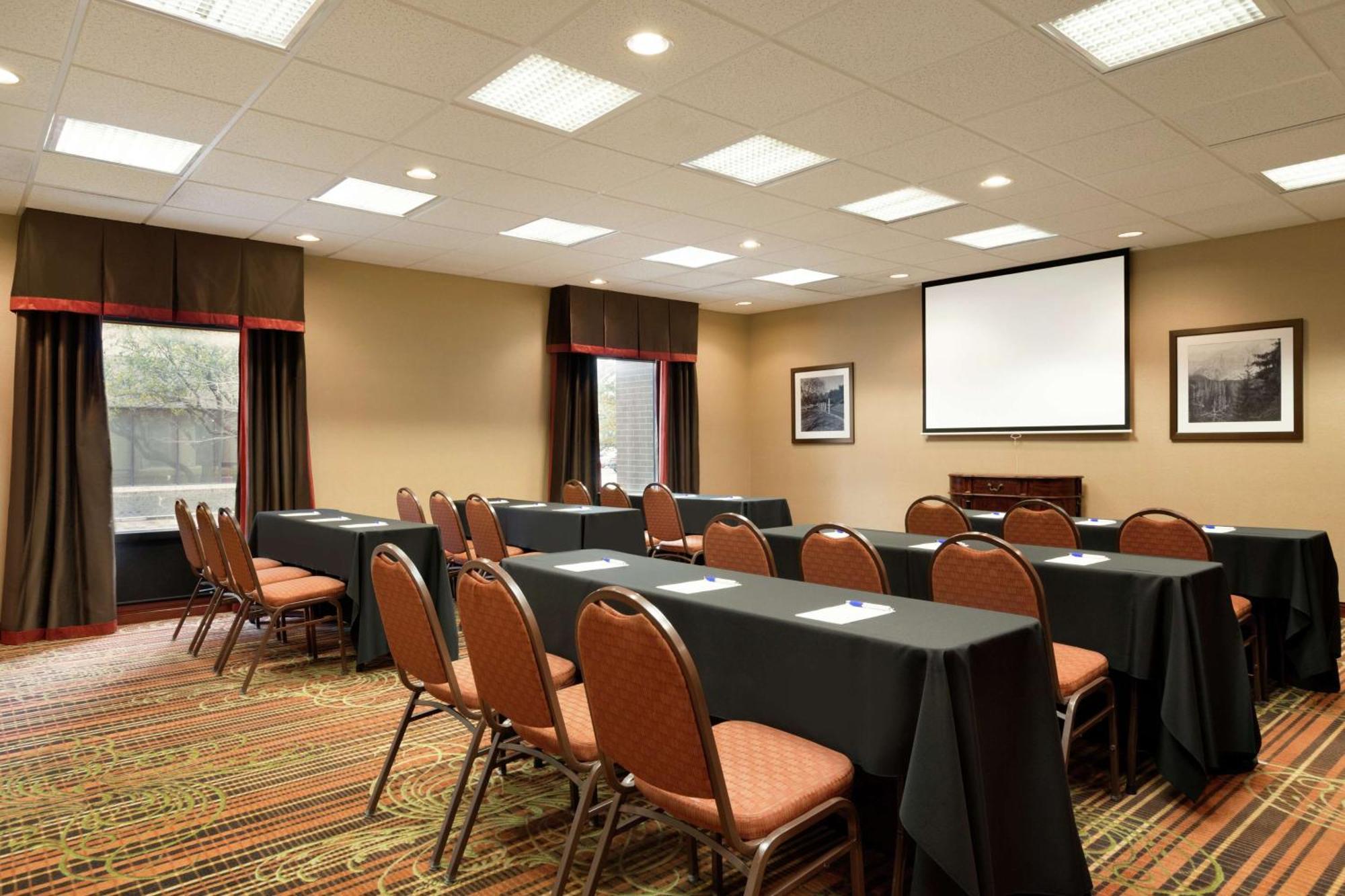 Hampton Inn Wichita Falls-Sikes Senter Mall Extérieur photo