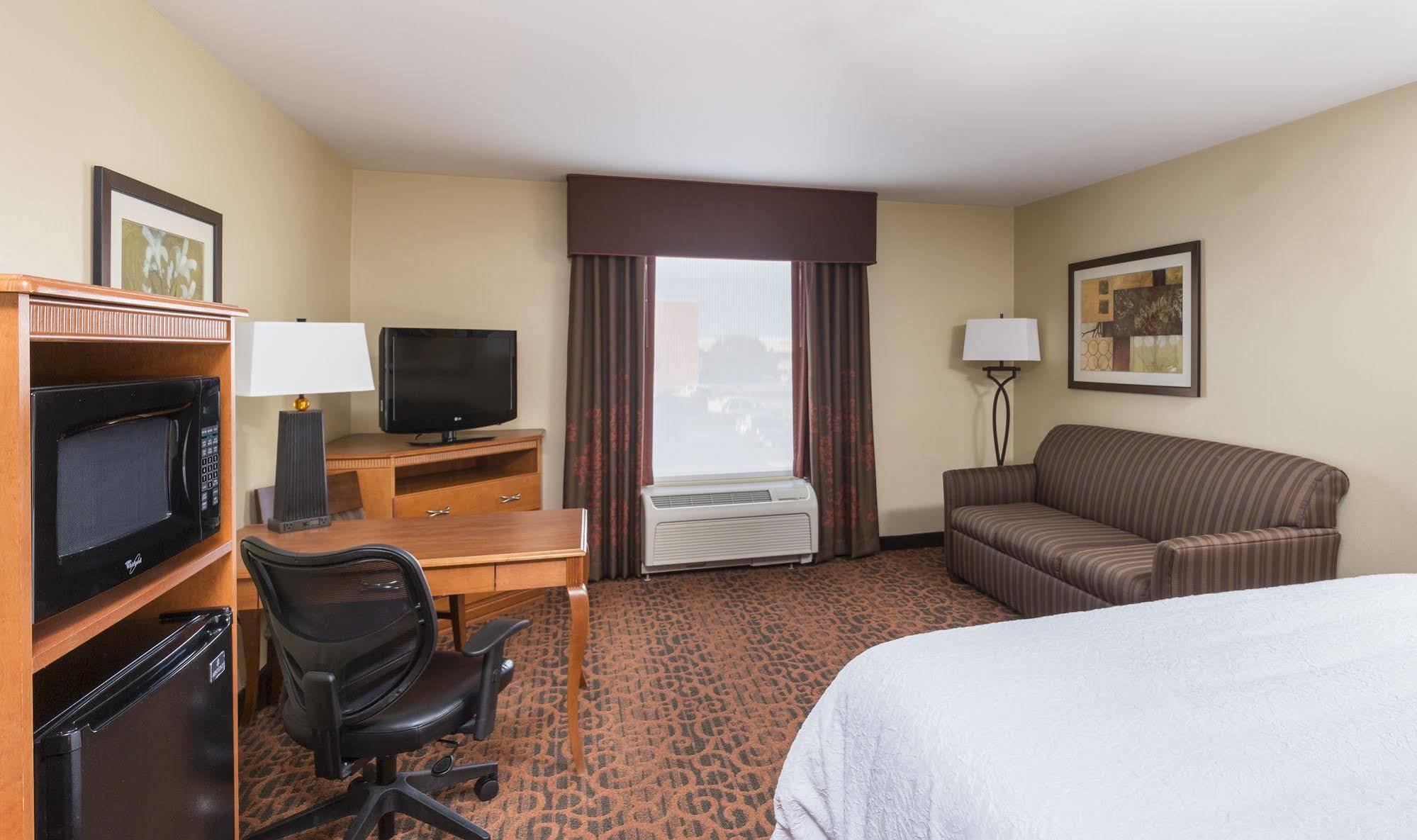 Hampton Inn Wichita Falls-Sikes Senter Mall Extérieur photo